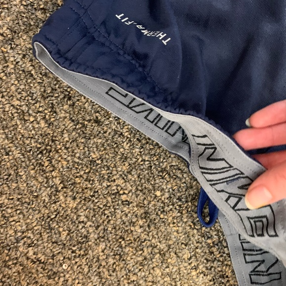 Nike thermafit sweatpants size XS - Picture 6 of 6